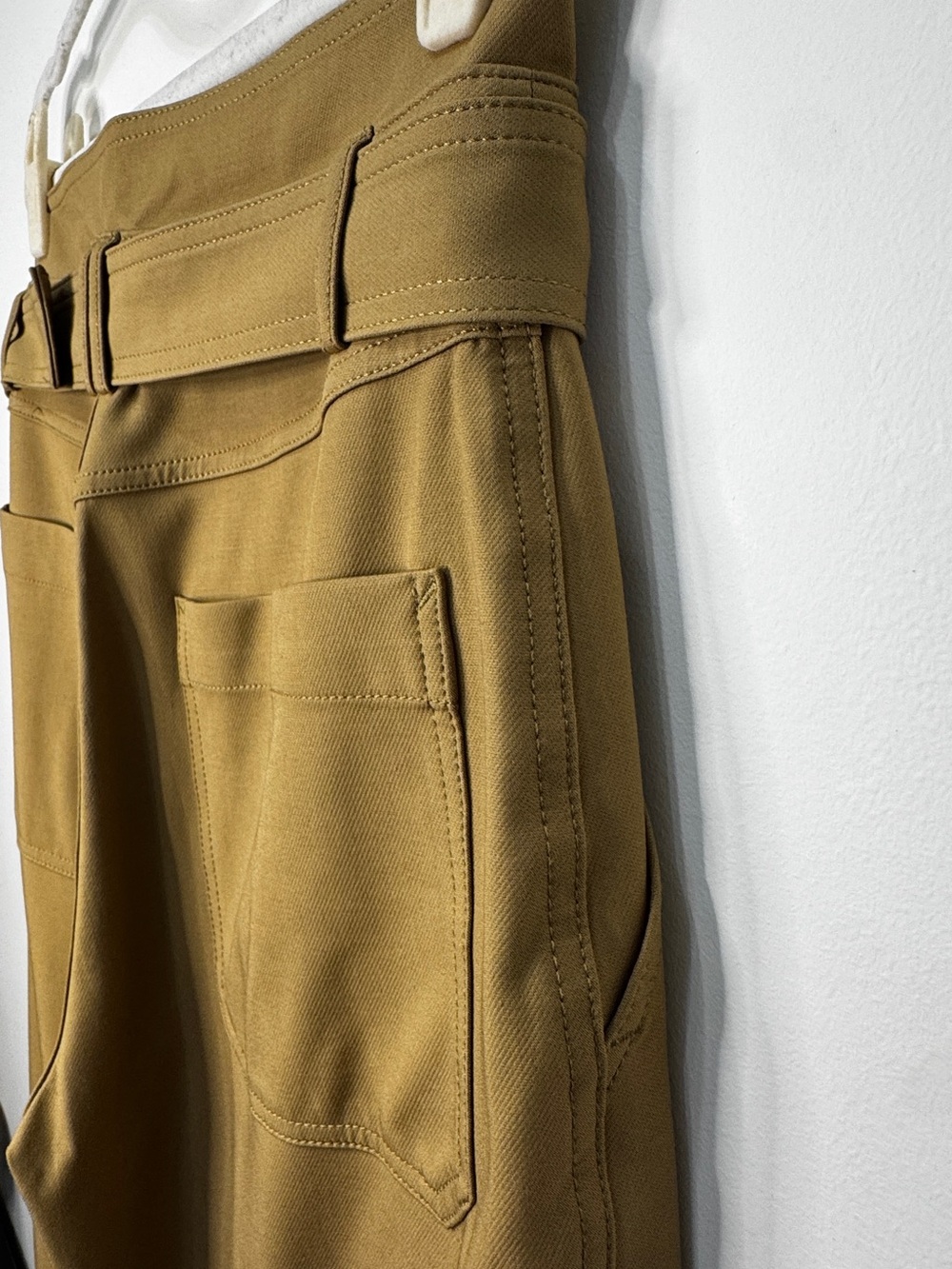 Banana Republic Refined Utility Pant in Camel Size 8 Long - Picture 7 of 10